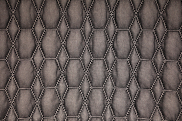 強立體感深色針織空氣層